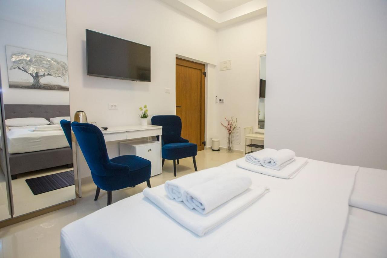 Holiday Home Camellia Пореч Экстерьер фото